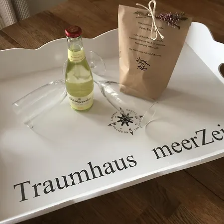 Prázdninový dům Traumhaus Meerzeit In Sierksdorf, Super Meerblick, Sauna, Kaminofen, Whirlwanne